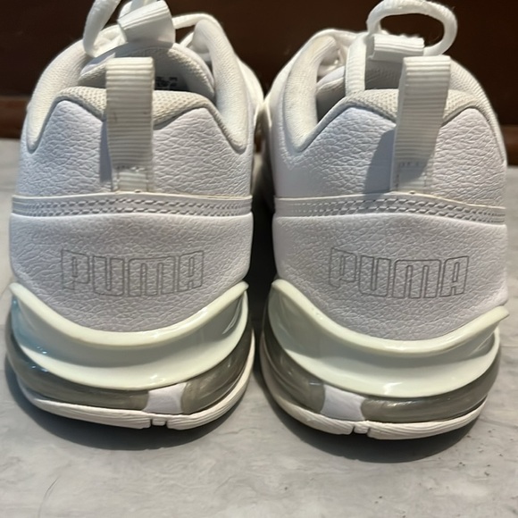 Puma  NWOT  Soft foot + optimal comfort walk/ run everyday Shoes  White Size 6.5 - Picture 7 of 10